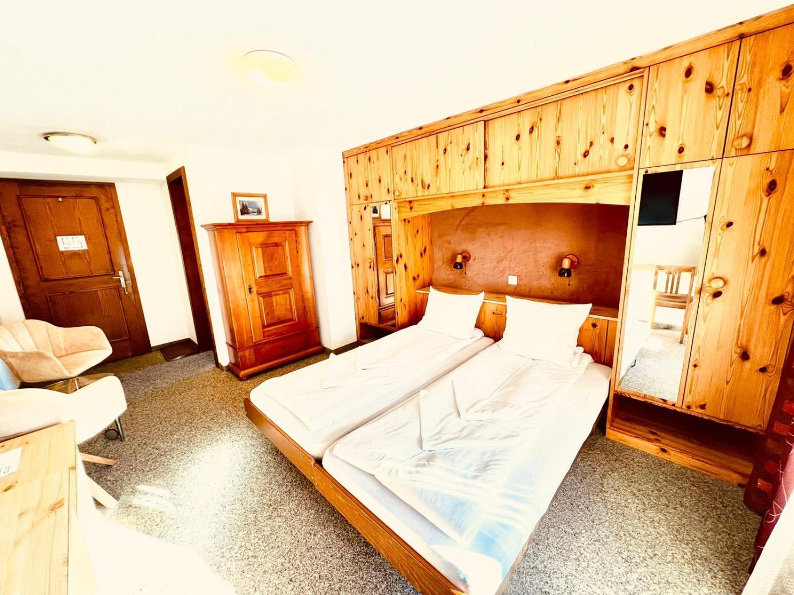 Hotel Old Jnn Klosters Εξωτερικό φωτογραφία